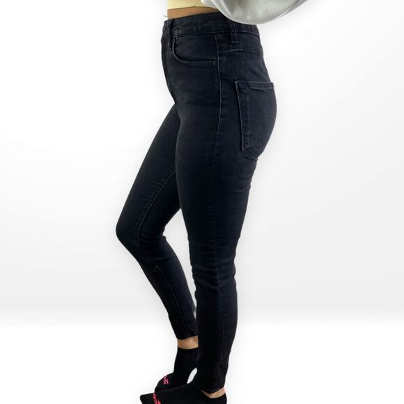 ZARA Black Stretch High Rise Skinny Tapered Leg Jeans - Picture 2 of 6